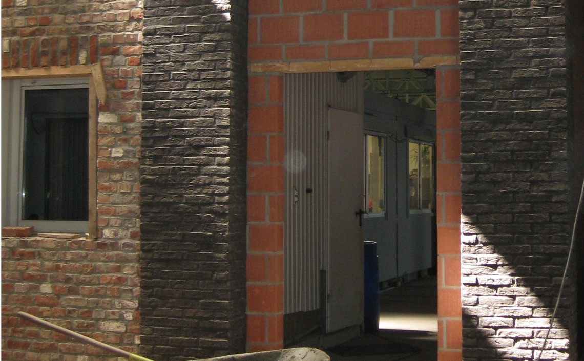 Metselwerken: Industriegebouw