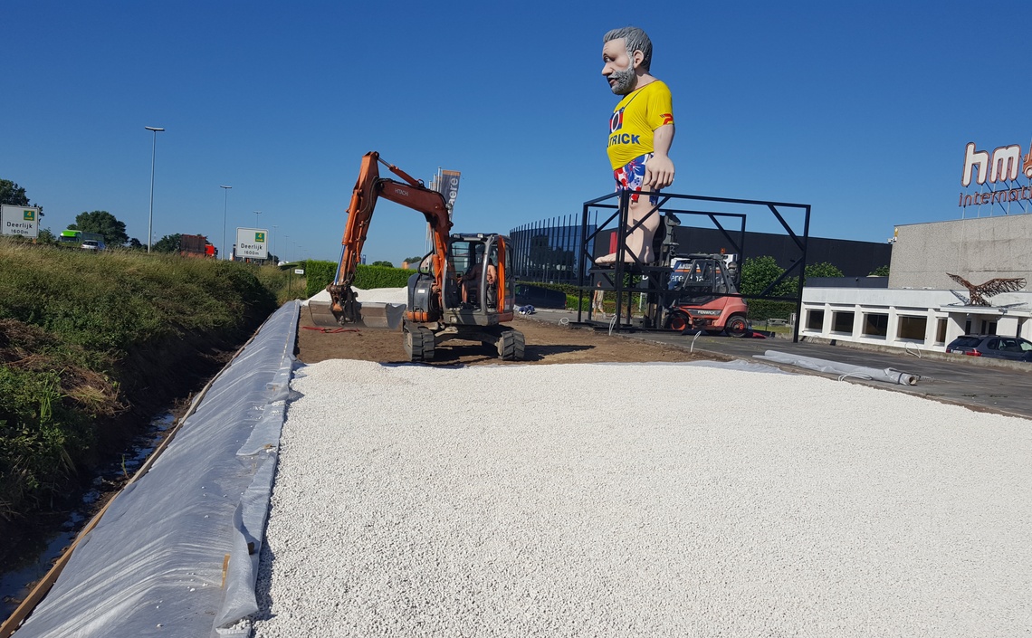 Omgevingsaanleg bedrijfsgebouw